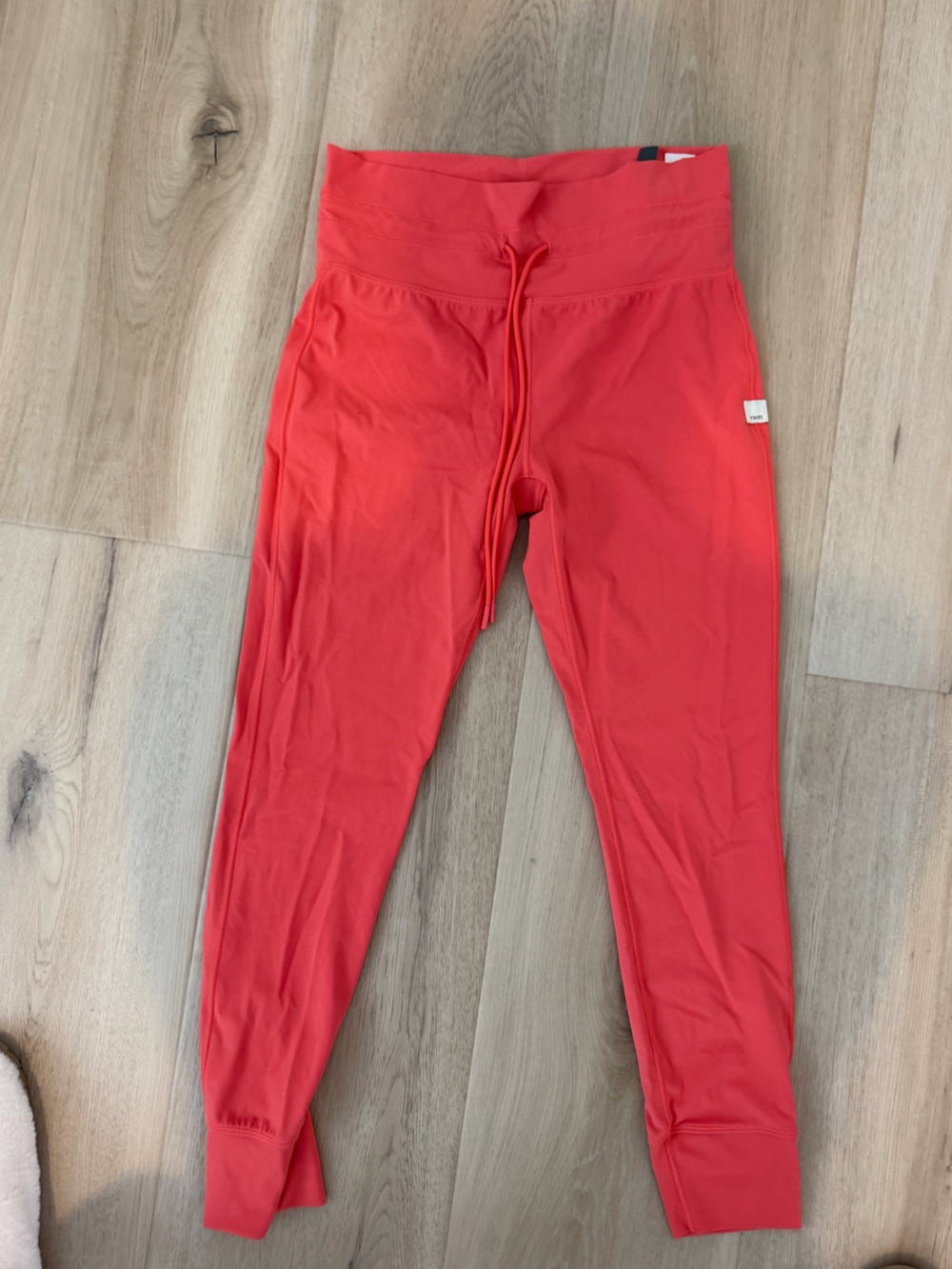 Vuori Bright Coral Leggings - size L